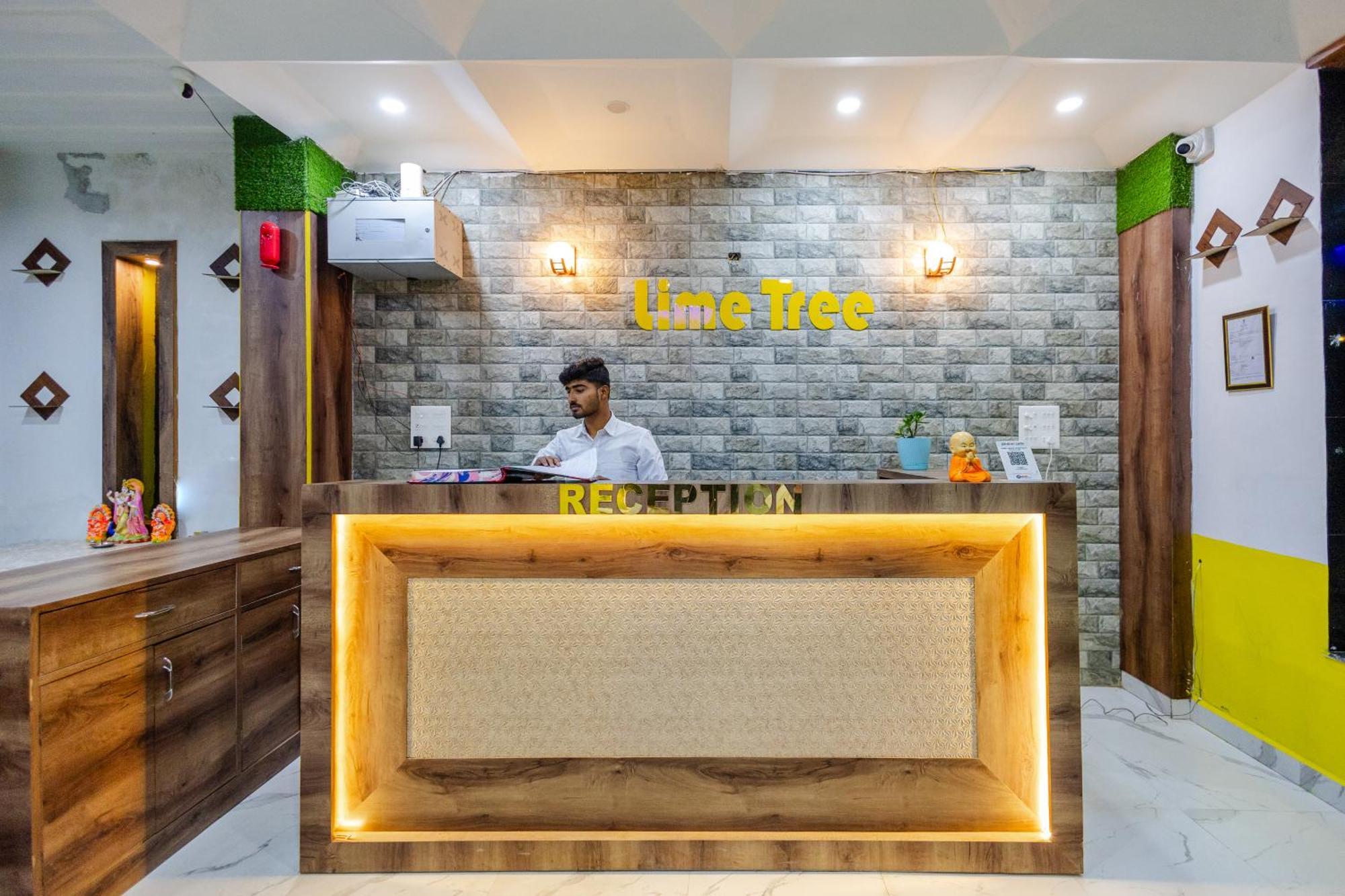 Lime Tree Hotel And Banquet Vrindāvan Εξωτερικό φωτογραφία