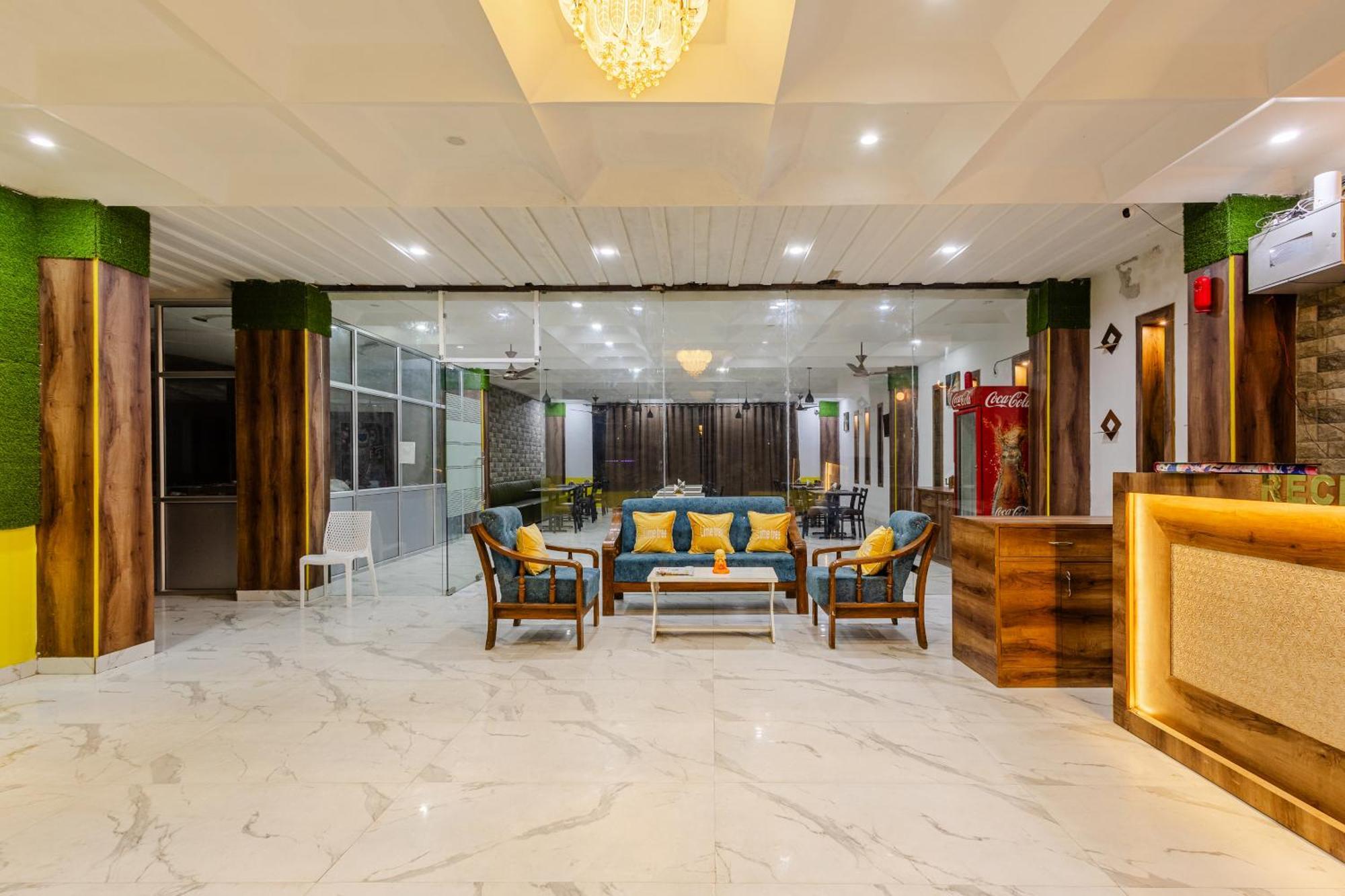 Lime Tree Hotel And Banquet Vrindāvan Εξωτερικό φωτογραφία