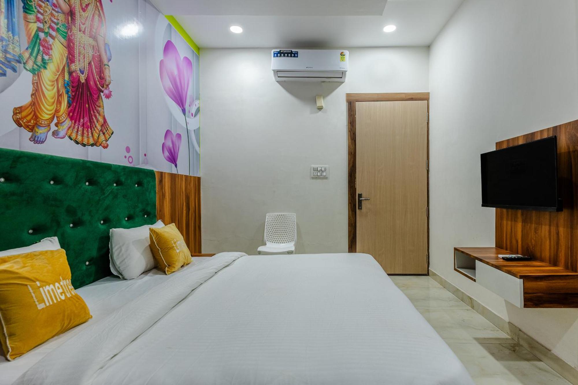 Lime Tree Hotel And Banquet Vrindāvan Εξωτερικό φωτογραφία