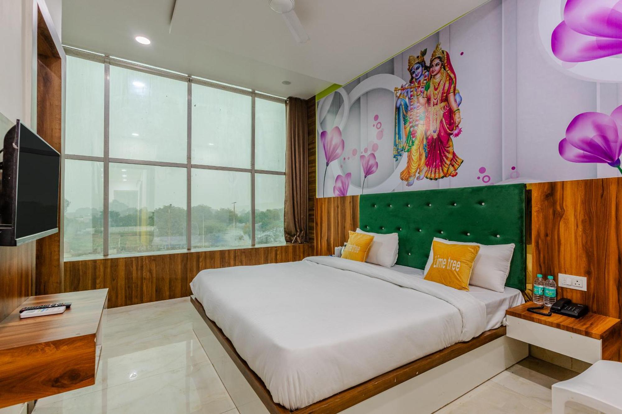 Lime Tree Hotel And Banquet Vrindāvan Εξωτερικό φωτογραφία