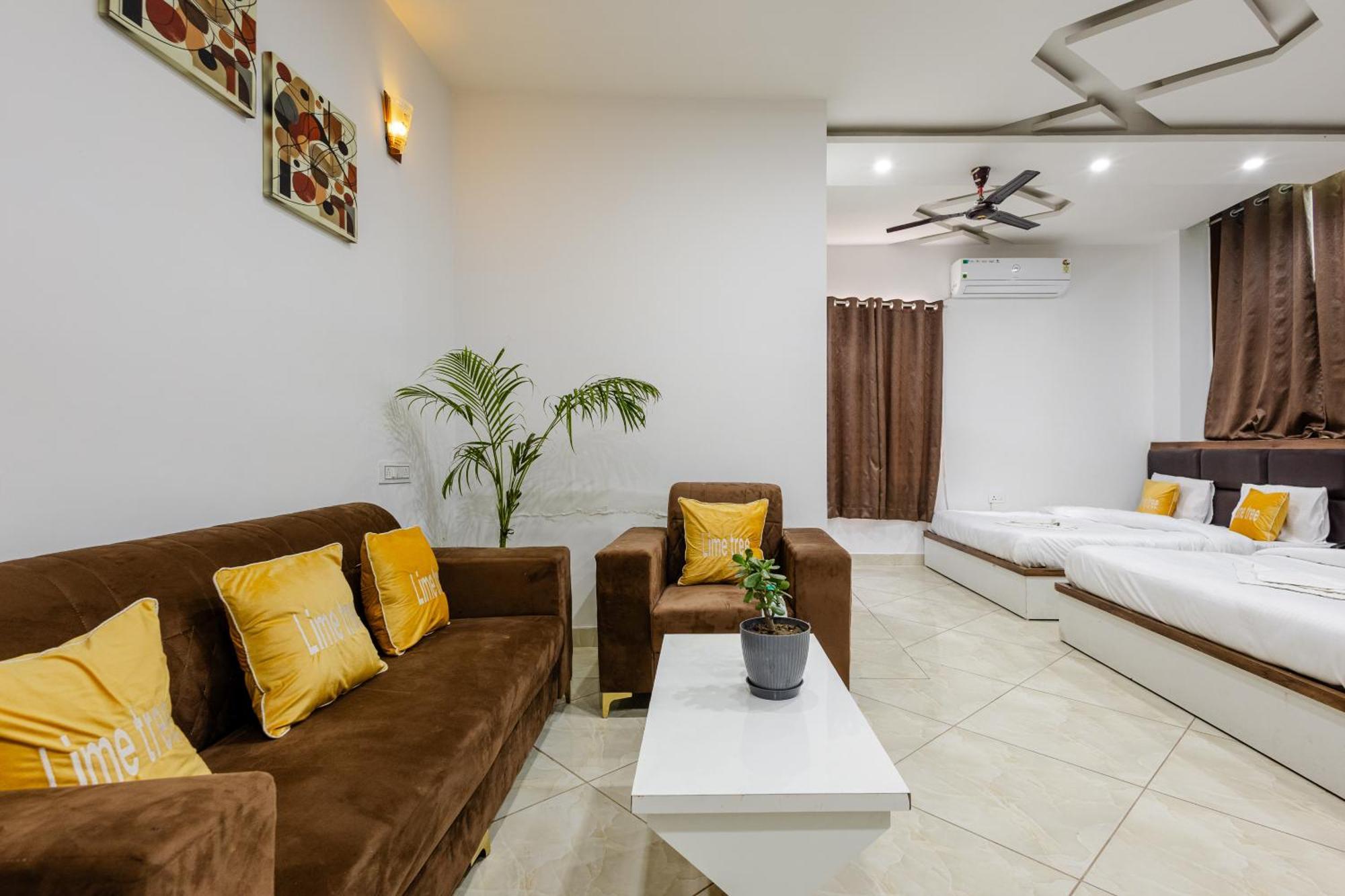 Lime Tree Hotel And Banquet Vrindāvan Εξωτερικό φωτογραφία